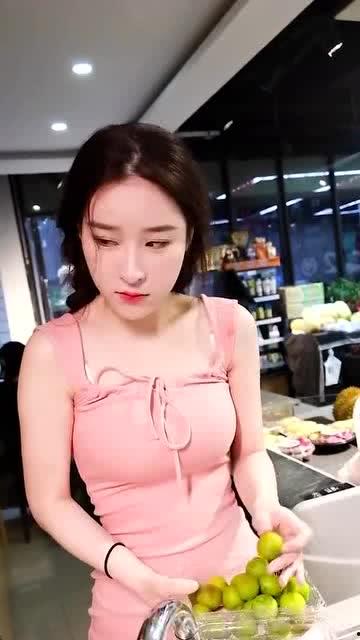 台州小表妹吃瓜视频曝光,揭秘娱乐圈幕后真相