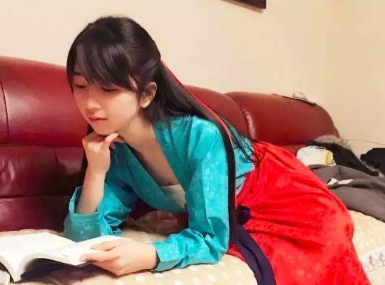 台州小表妹吃瓜视频曝光,揭秘娱乐圈幕后真相